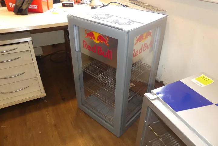 Vestfrost Getränkekühlschrank Red Bull